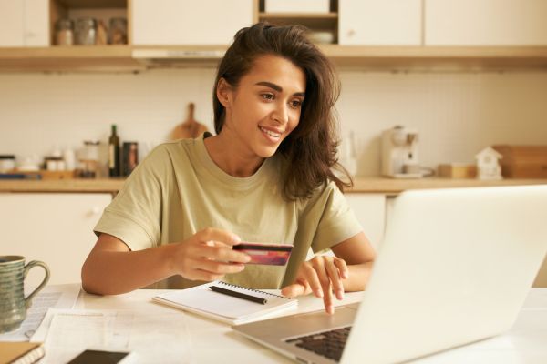 Micro crédit 800 euros : un prêt facile à obtenir en ligne